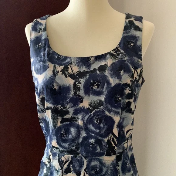 H&M dress - Picture 2 of 6